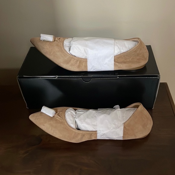 J.CREW Suede Stretch Tassel Pointed Toe Flats Saddle Color - Picture 7 of 8